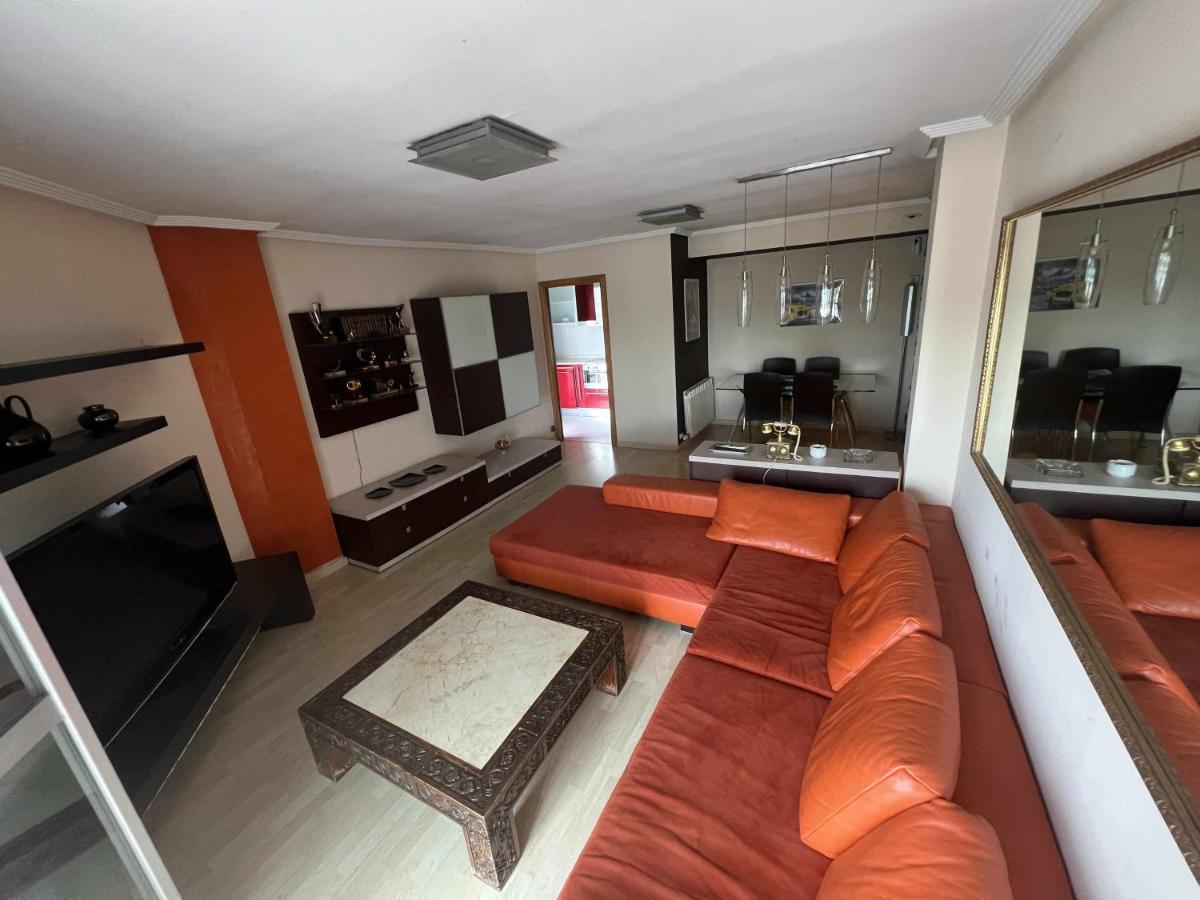 Murohouse Con Piscina Apartment Saragossa